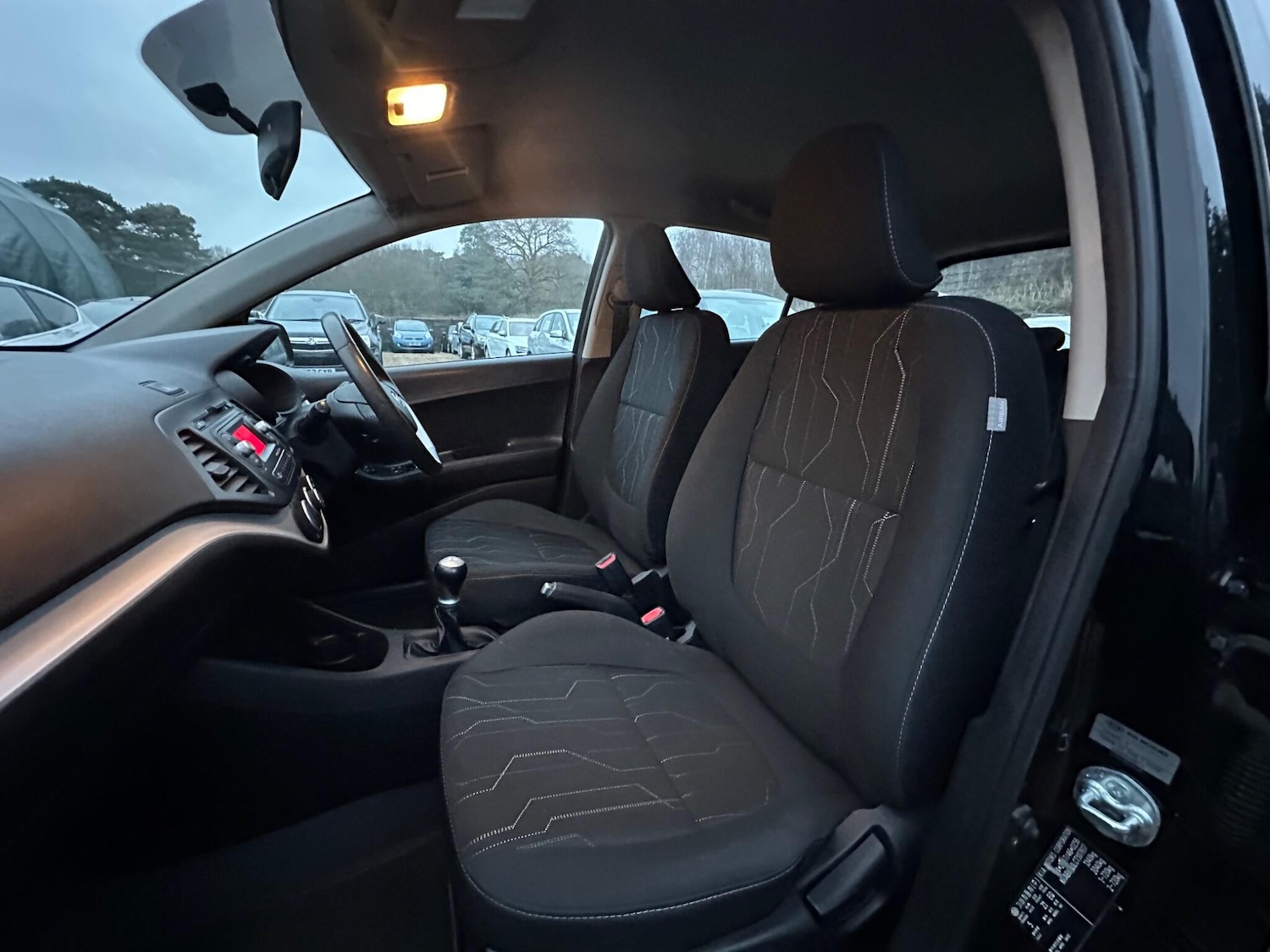 Used Kia Picanto 2012 for sale - 77330701: Photo 13