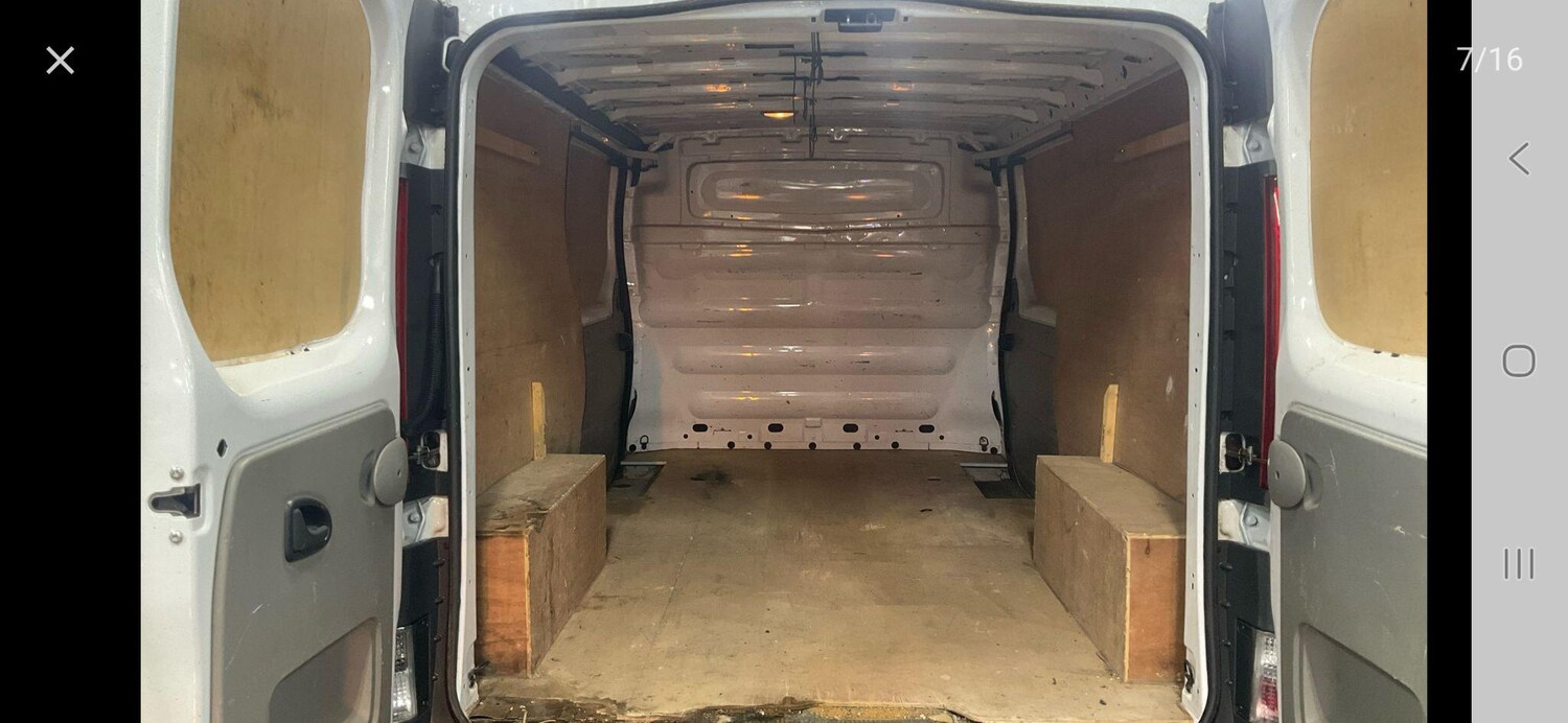 Used Vauxhall Vivaro 2010 for sale - 77537541: Photo 11