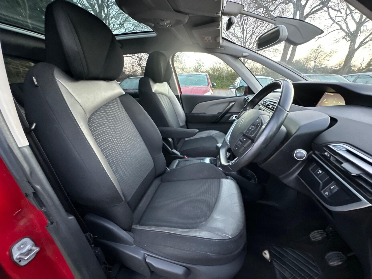 Used Citroen C4 Picasso 2014 for sale - 77090886: Photo 11