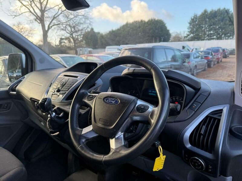 Used Ford Transit Custom 2015 for sale - 77091105: Photo 12