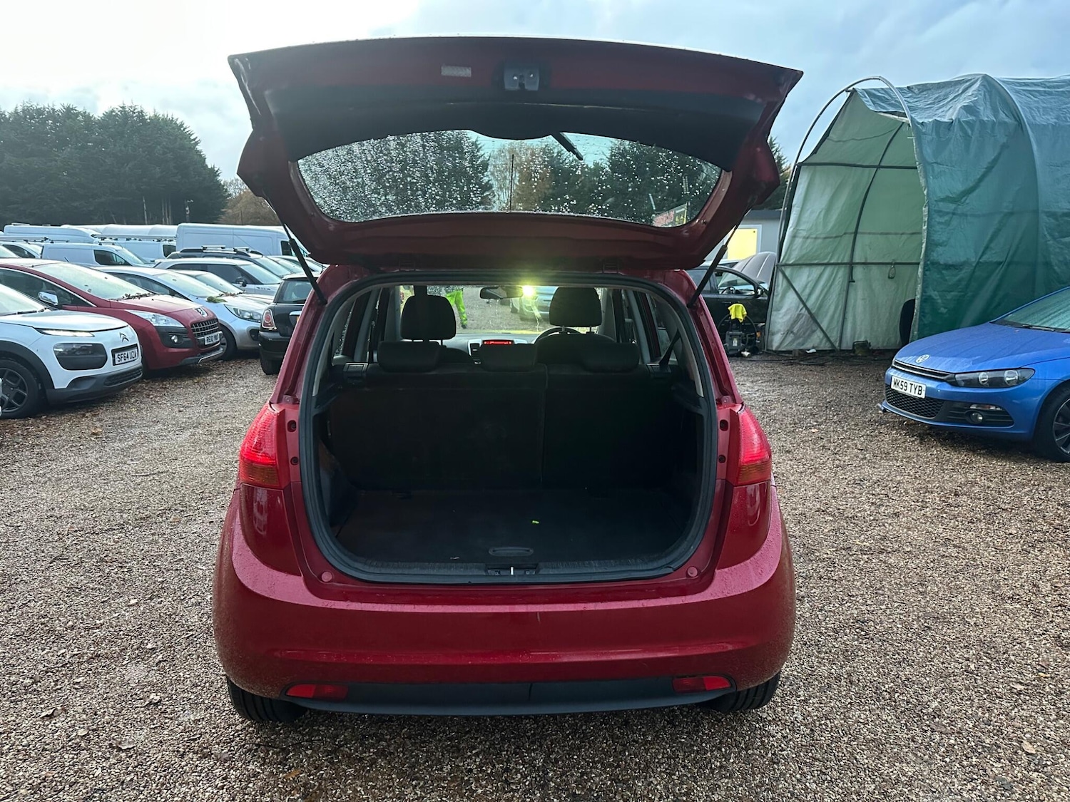 Used Kia Venga 2011 for sale - 77091298: Photo 11