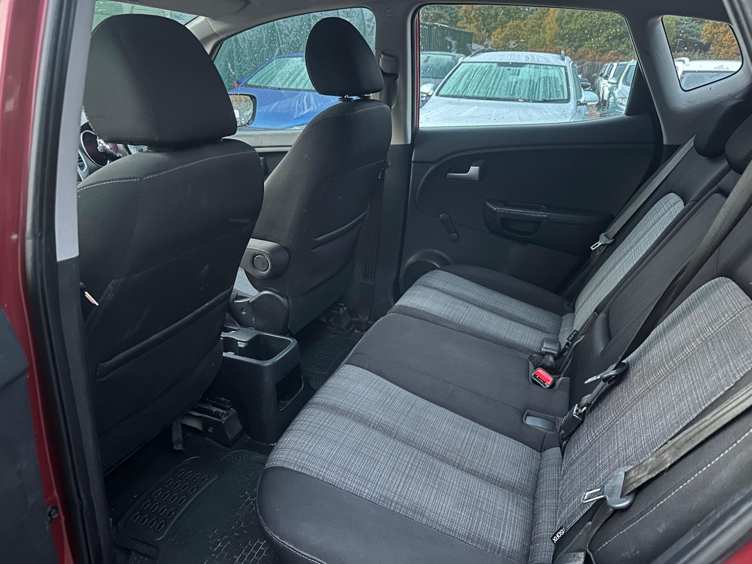 Used Kia Venga 2011 for sale - 77091298: Photo 17