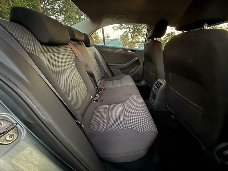 Used Volkswagen Jetta for sale - 77242439: Photo 13