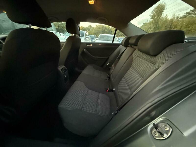 Used Volkswagen Jetta for sale - 77242439: Photo 16