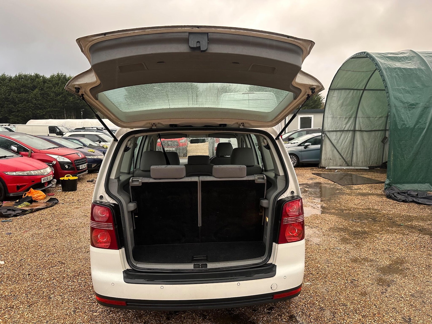 Used Volkswagen Touran 2009 for sale - 77291898: Photo 11