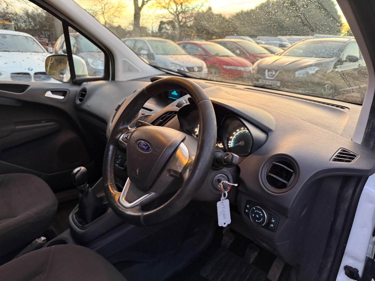 Used Ford Transit Courier 2015 for sale - 77091231: Photo 11