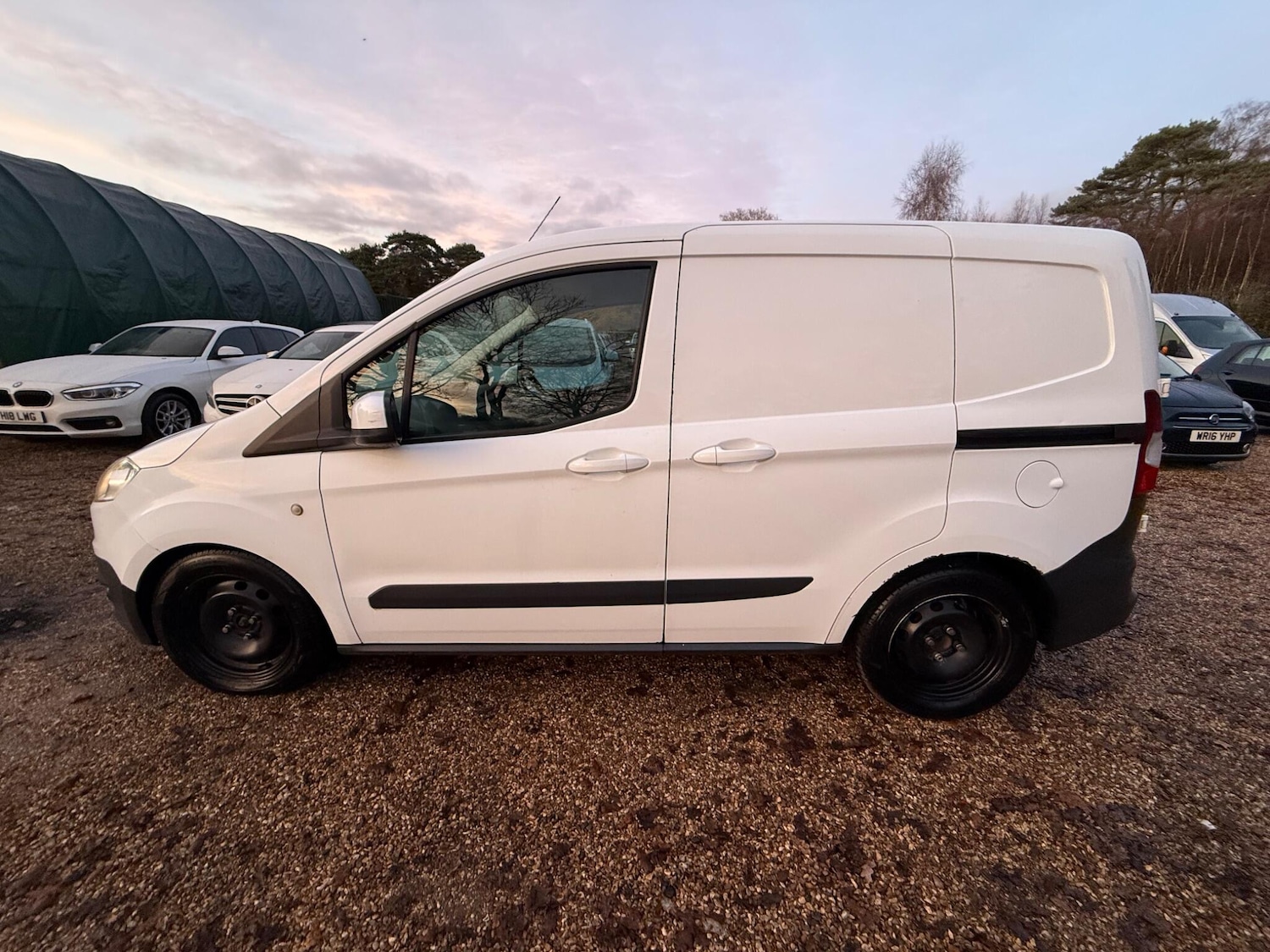 Used Ford Transit Courier 2015 for sale - 77091231: Photo 4