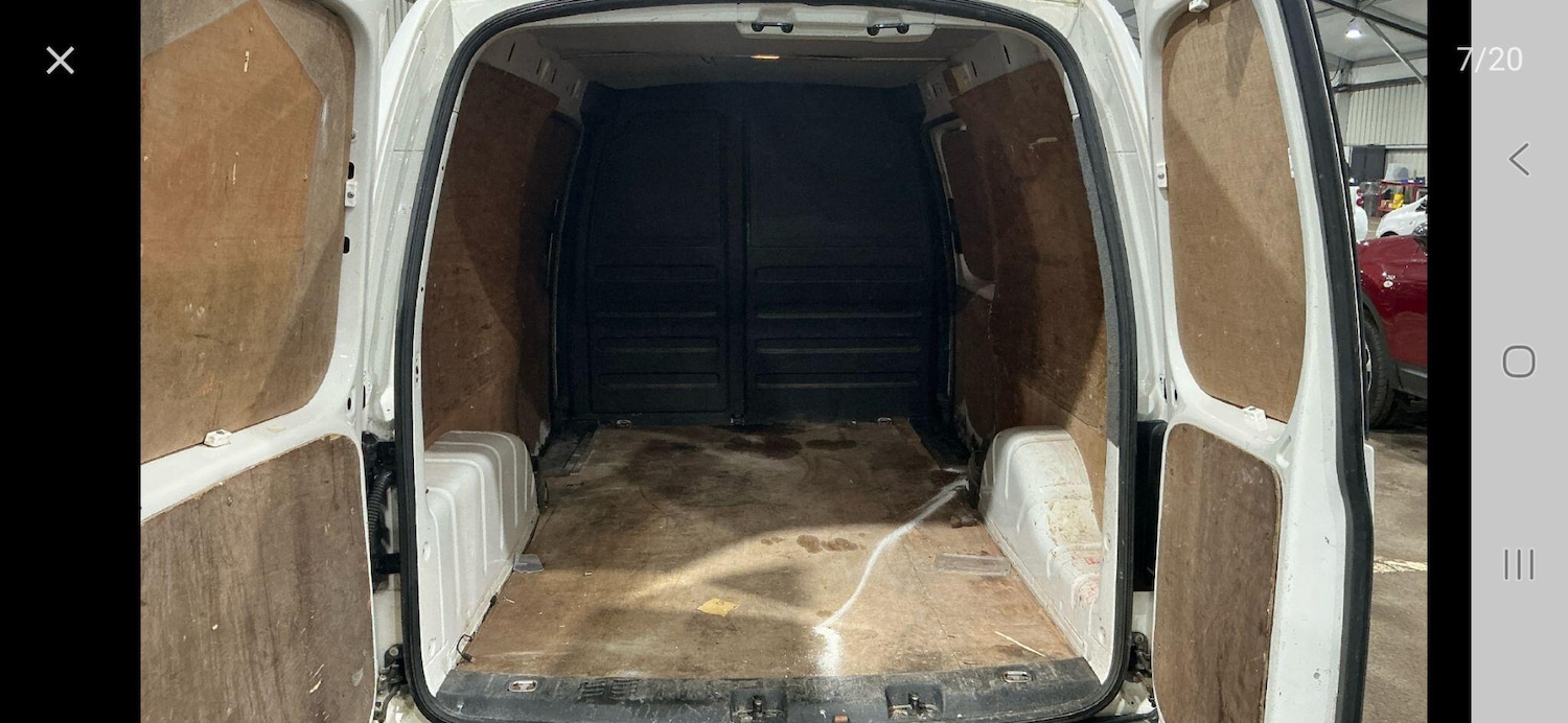 Used Volkswagen Caddy Maxi 2016 for sale - 77279905: Photo 9