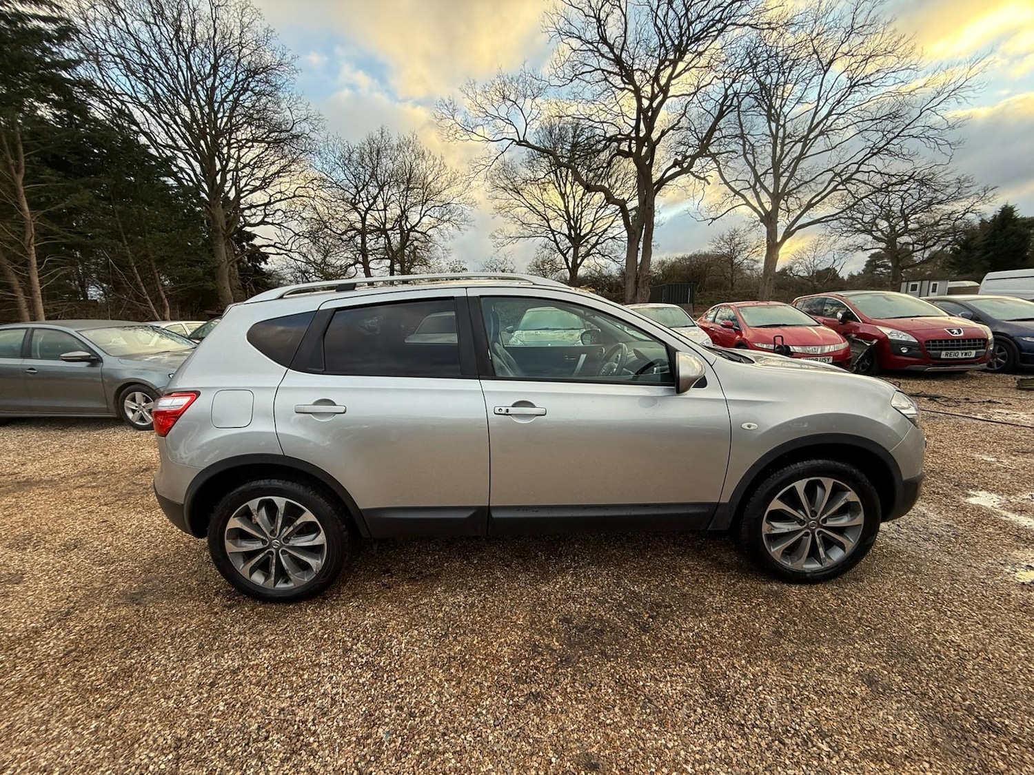 Used Nissan Qashqai 2010 for sale - 77144560: Photo 9