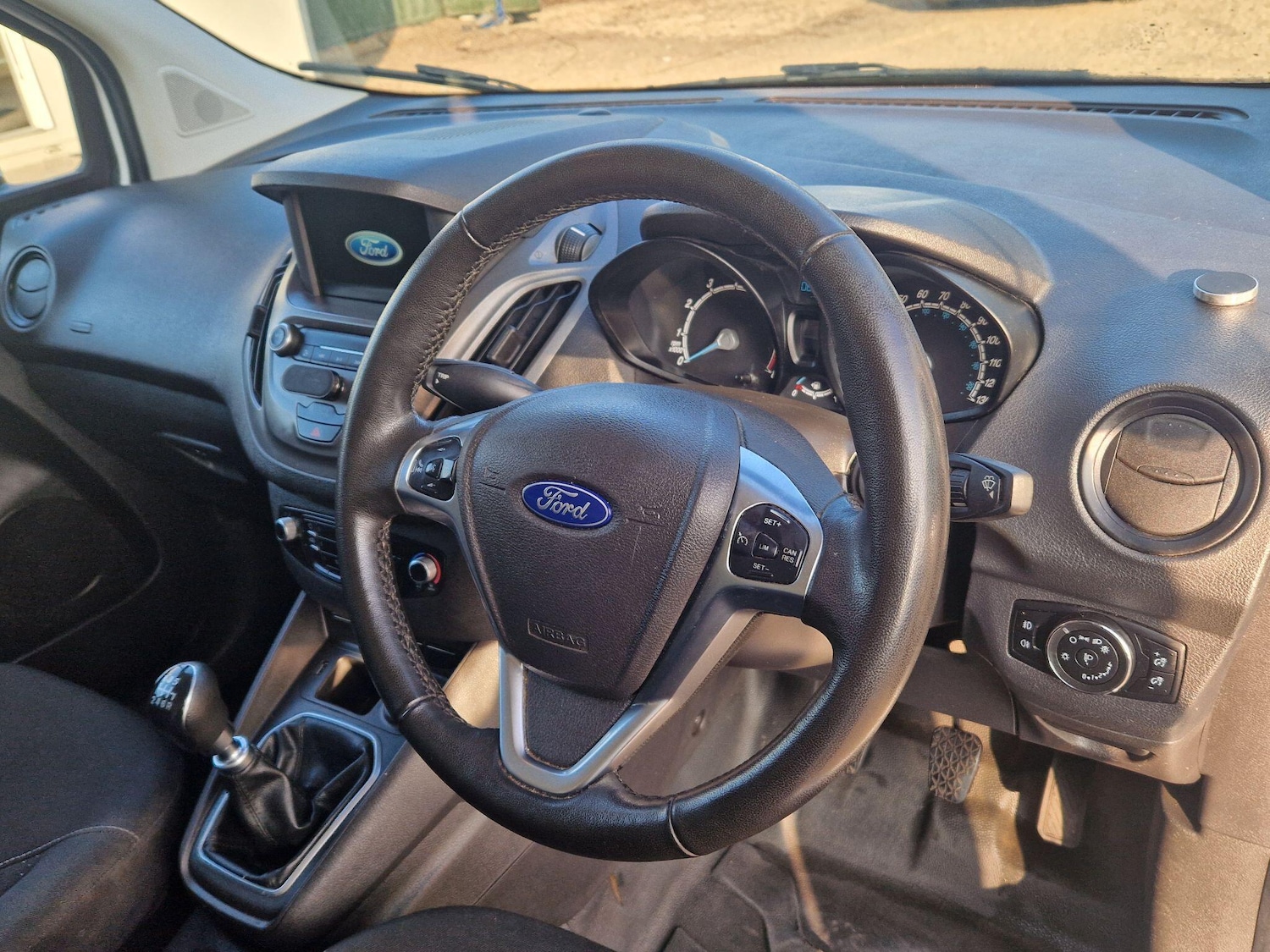 Used Ford Transit Courier 2022 for sale - 77091004: Photo 10