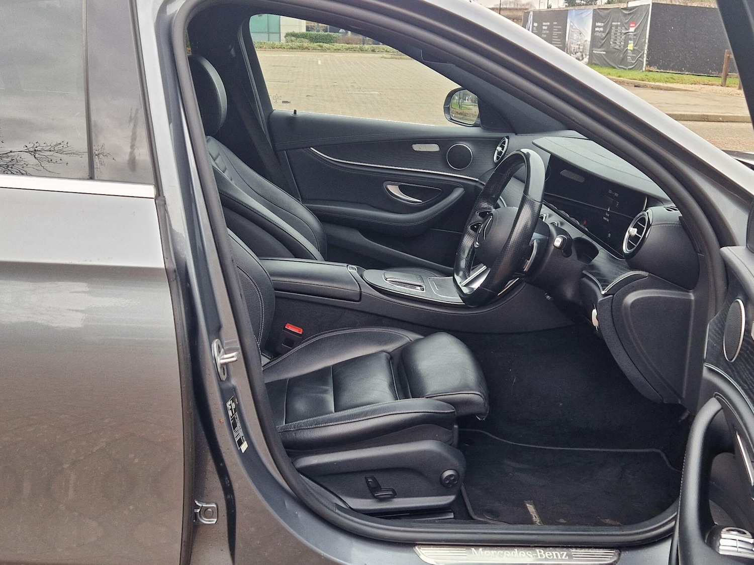 Used Mercedes-Benz E Class for sale - 77242324: Photo 11