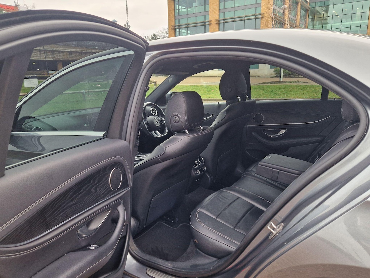 Used Mercedes-Benz E Class for sale - 77242324: Photo 16