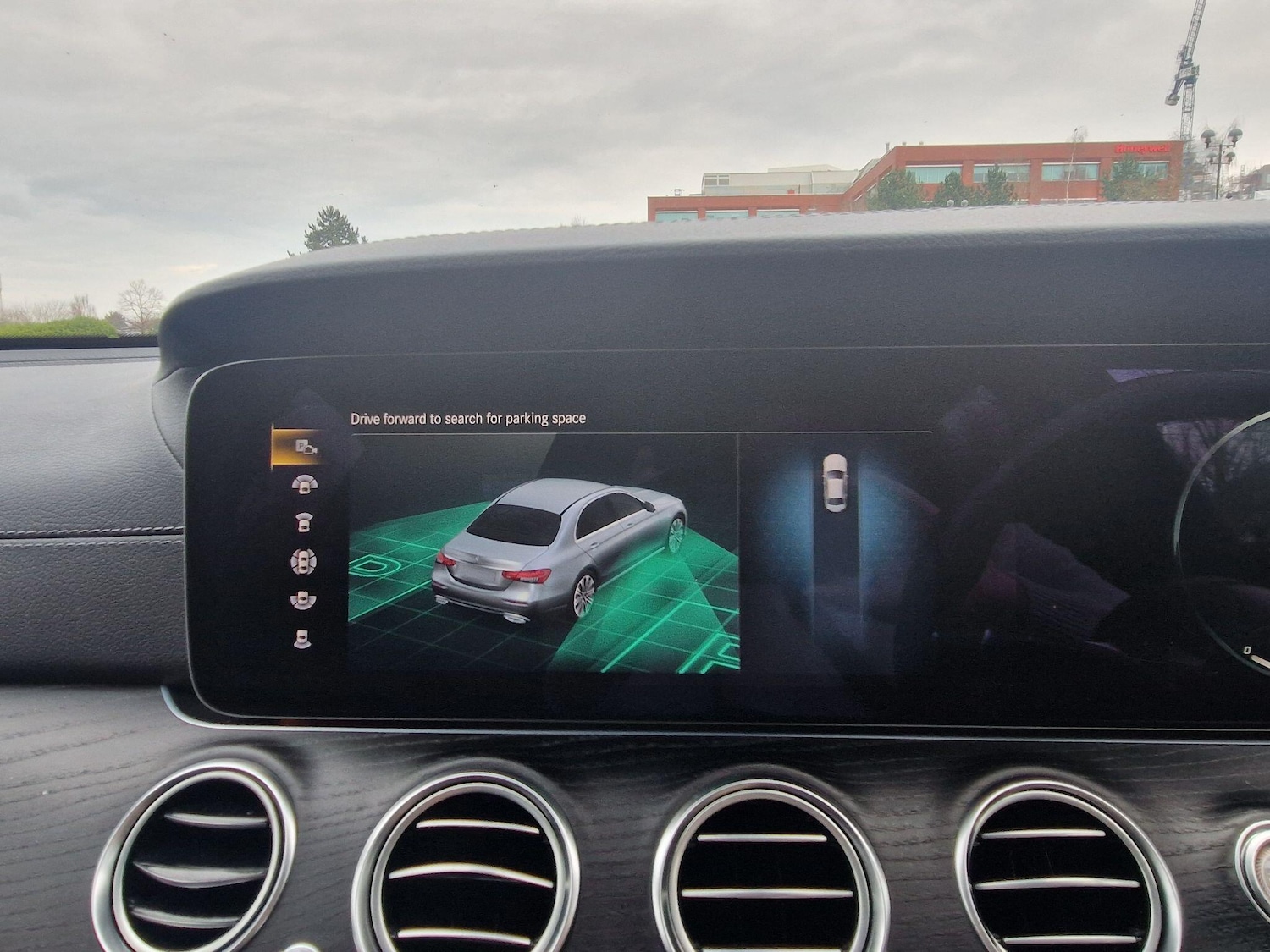 Used Mercedes-Benz E Class for sale - 77242324: Photo 25