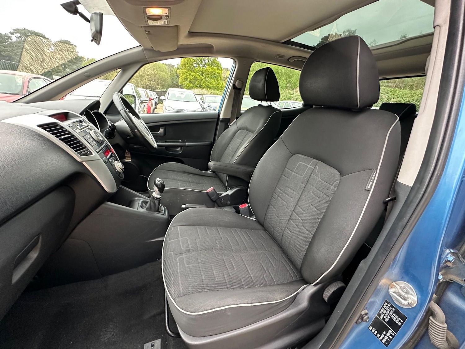 Used Kia Venga 2011 for sale - 77091810: Photo 12