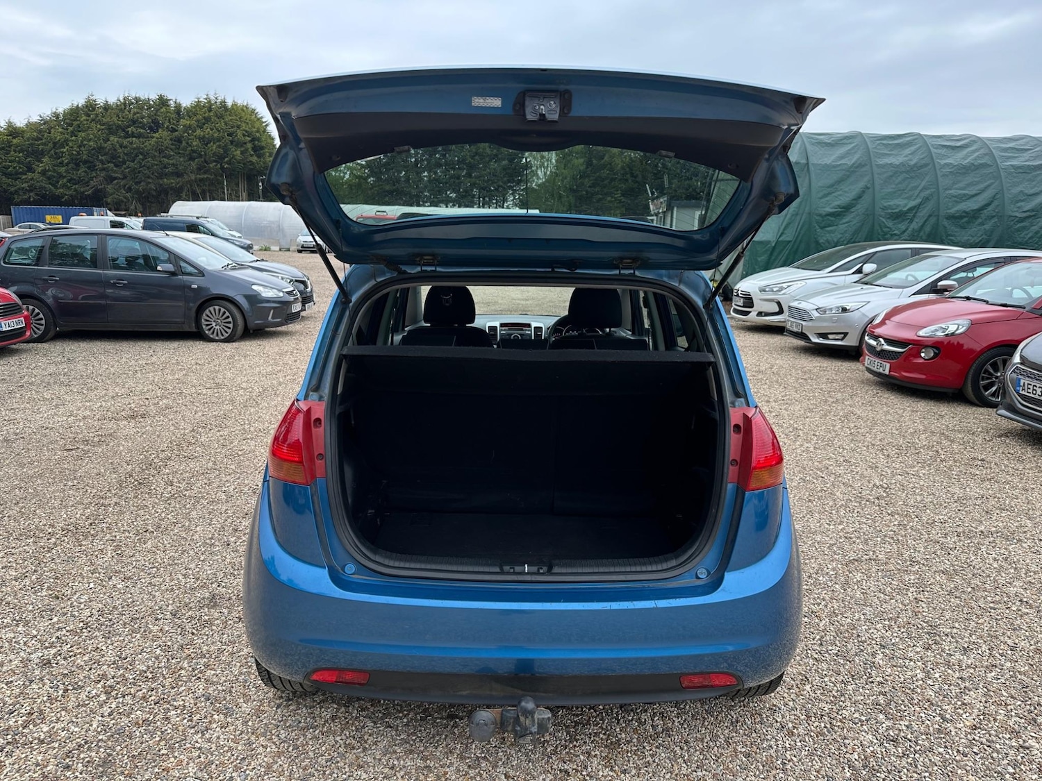 Used Kia Venga 2011 for sale - 77091810: Photo 8