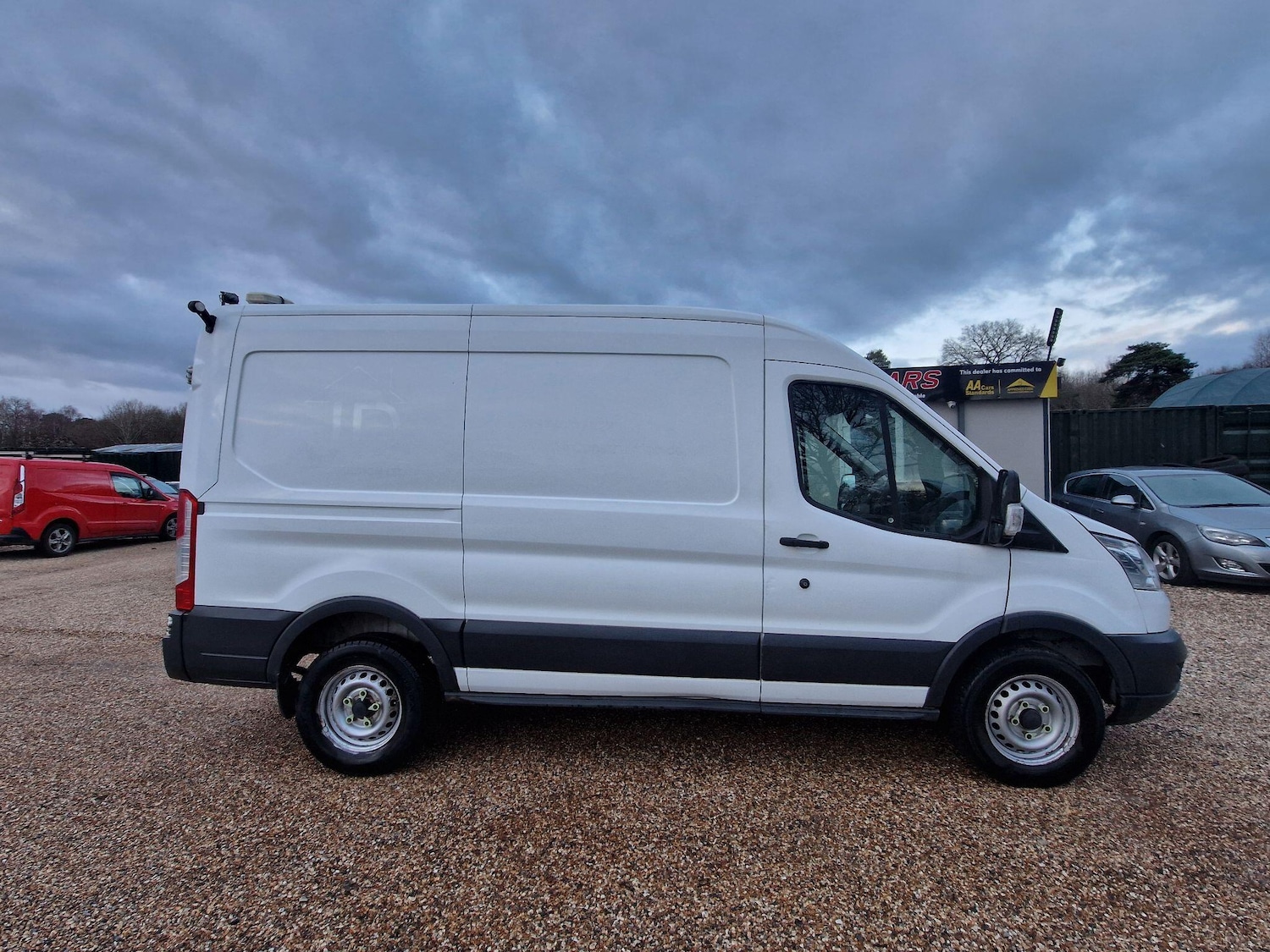 Used Ford Transit 2016 for sale - 77575376: Photo 2