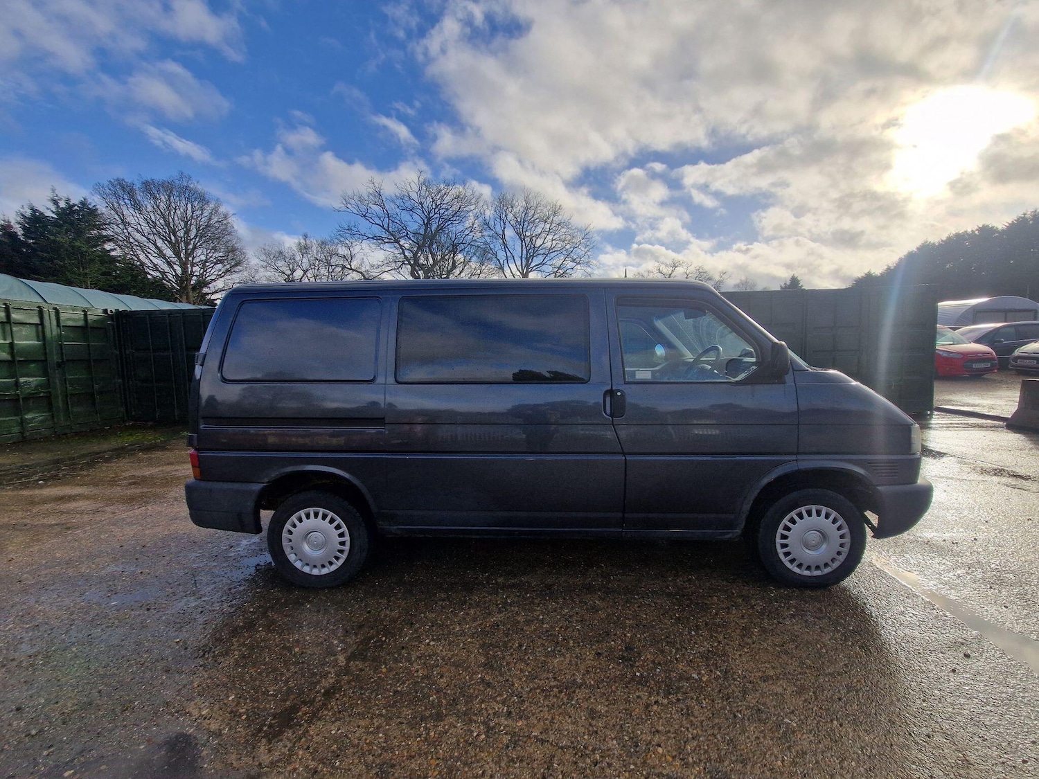 Used Volkswagen Transporter 2003 for sale - 77611409: Photo 2