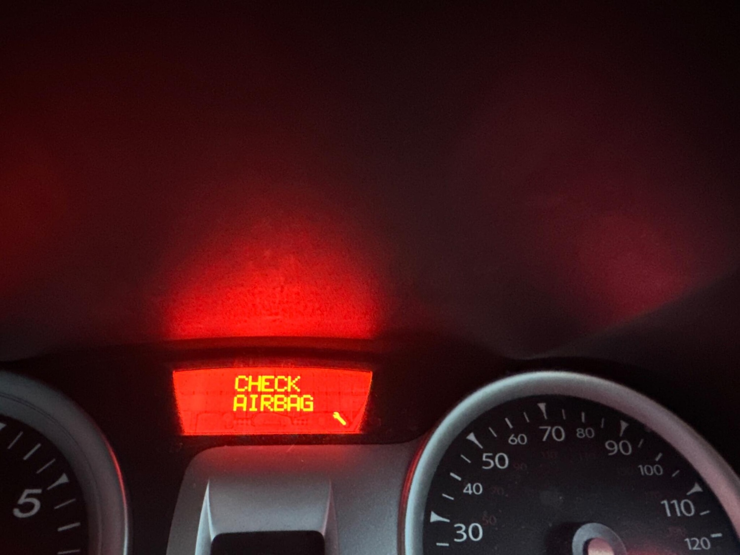 Used Renault Clio 2011 for sale - 77091824: Photo 12