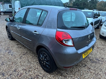 Used Renault Clio 2011 for sale - 77091824: Photo