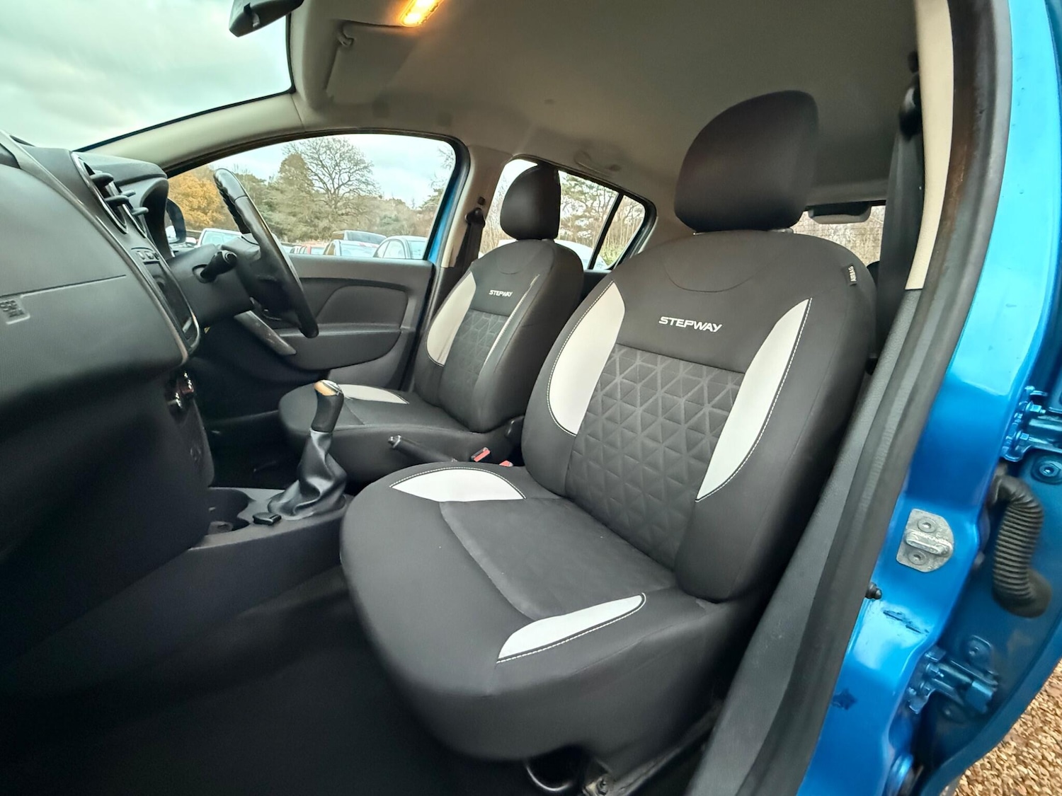 Used Dacia Sandero Stepway 2014 for sale - 77091195: Photo 15