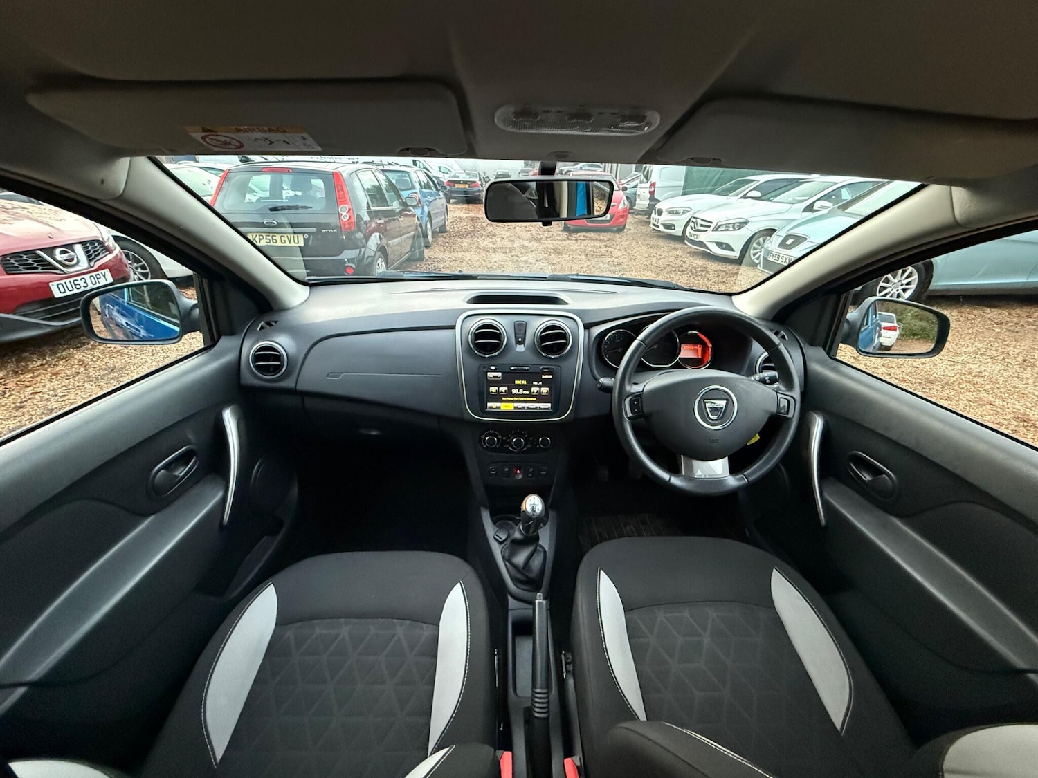 Used Dacia Sandero Stepway 2014 for sale - 77091195: Photo 17