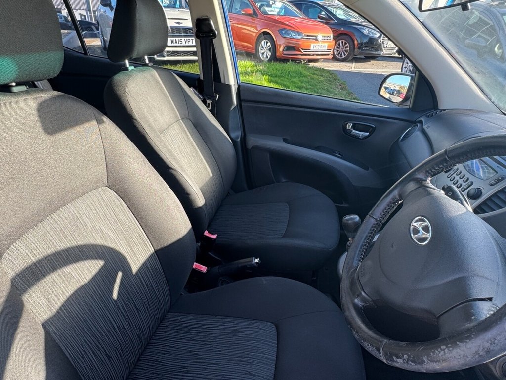 Used Hyundai i10 2012 for sale - 76559476: Photo 9