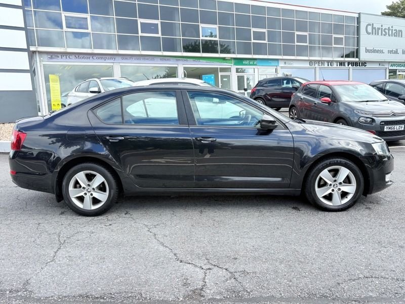 Used Skoda Octavia 2013 for sale - 76381924: Photo 2