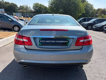 Used Mercedes-Benz E Class 2010 for sale - 79619313: Photo