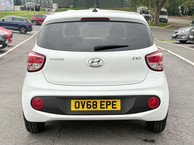 Used Hyundai i10 2018 for sale - 76292242: Photo 4