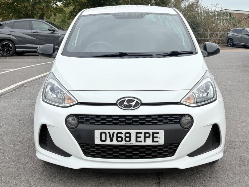 Used Hyundai i10 2018 for sale - 76292242: Photo 8