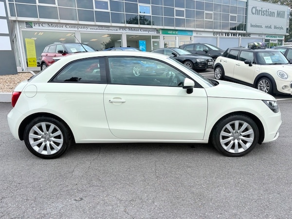 Used Audi A1 2012 for sale - 76133081: Photo 2