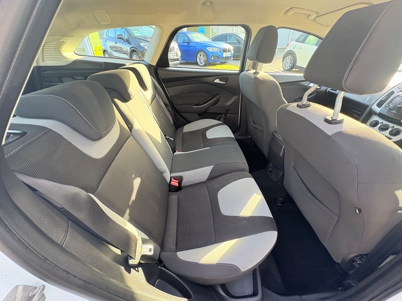 Used Ford Focus 2014 for sale - 76133076: Photo 10