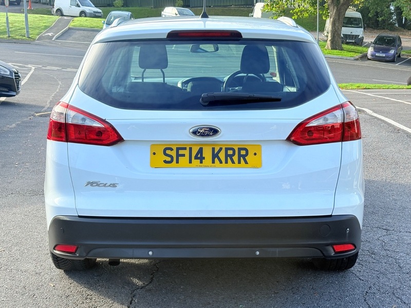 Used Ford Focus 2014 for sale - 76133076: Photo 4