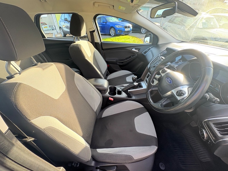 Used Ford Focus 2014 for sale - 76133076: Photo 9
