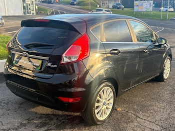 Used Ford Fiesta 2014 for sale - 77133319: Photo