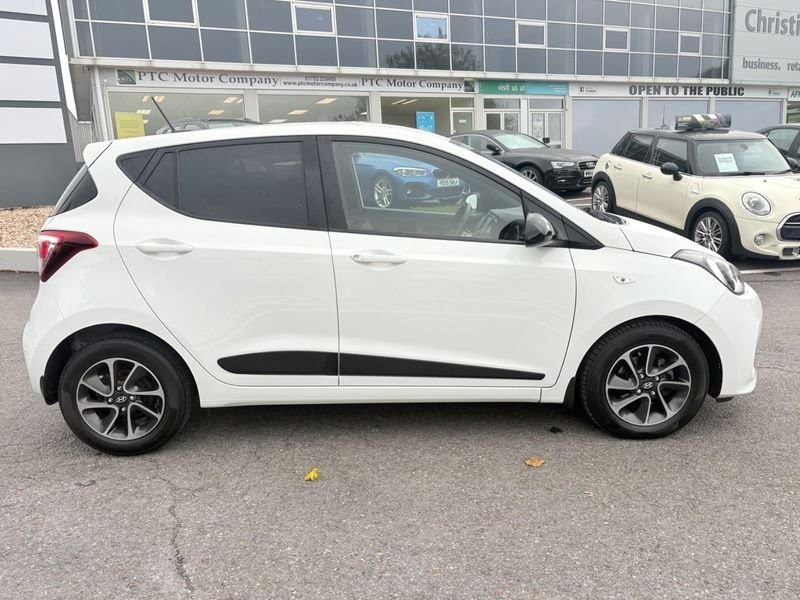 Used Hyundai i10 2018 for sale - 76381929: Photo 2