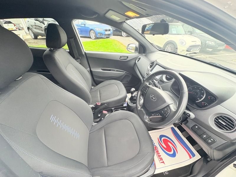 Used Hyundai i10 2018 for sale - 76381929: Photo 9