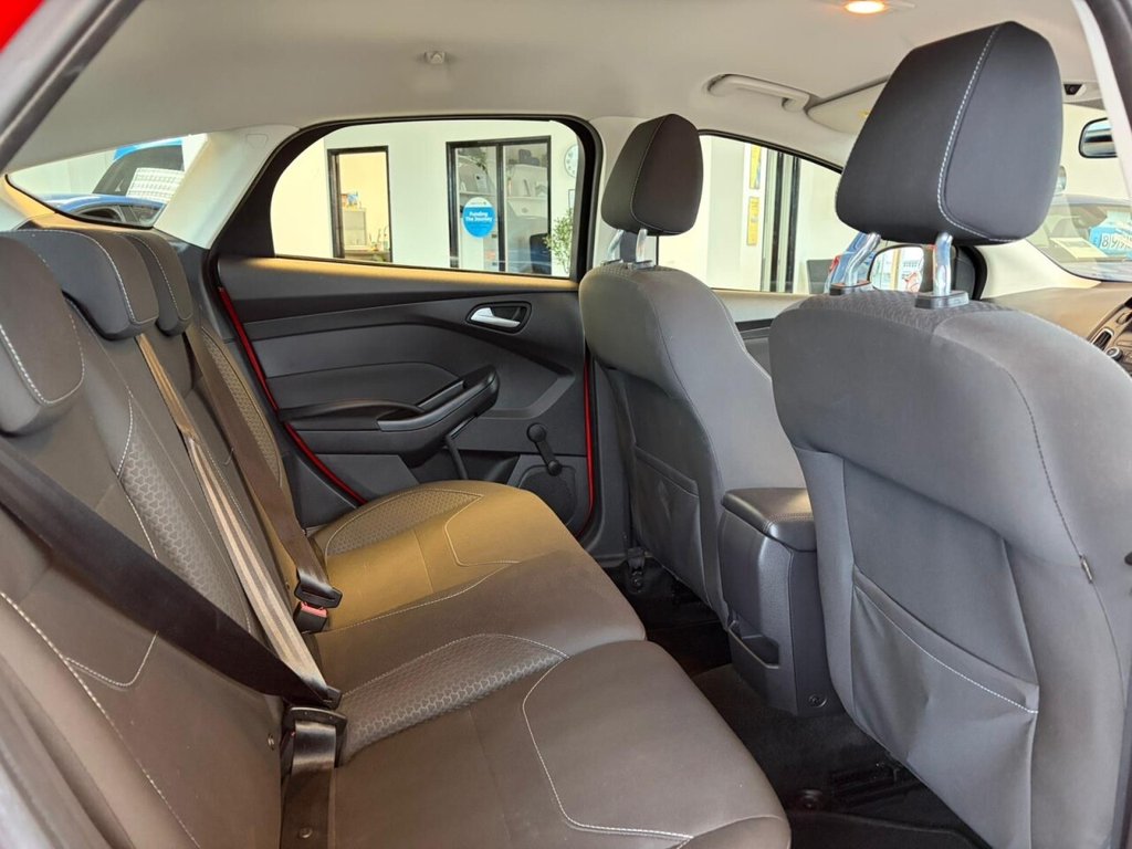 Used Ford Focus 2015 for sale - 77133492: Photo 9