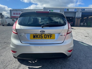 Used Ford Fiesta 2015 for sale - 78570411: Photo