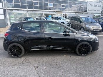 Used Renault Clio 2015 for sale - 77897593: Photo