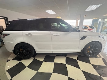Used Land Rover Range Rover Sport 2019 for sale - 76510268: Photo
