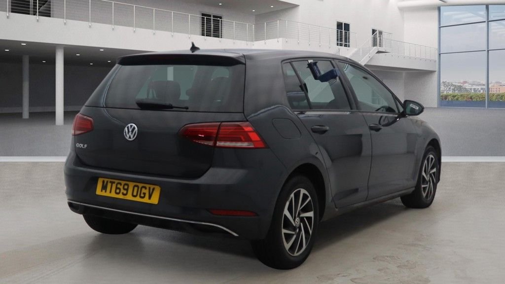 Used Volkswagen Golf 2019 for sale - 77693081: Photo 11