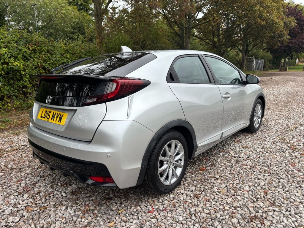 Used Honda Civic 2015 for sale - 76783373: Photo 4