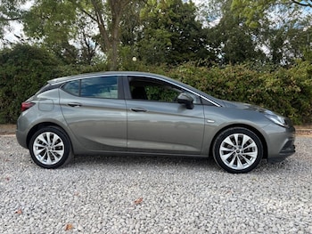 Used Vauxhall Astra 2017 for sale - 79422406: Photo