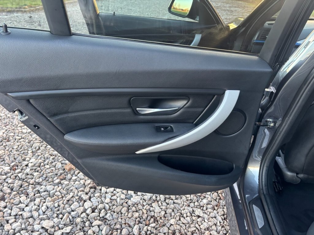 Used BMW 3 Series 2014 for sale - 76820916: Photo 32