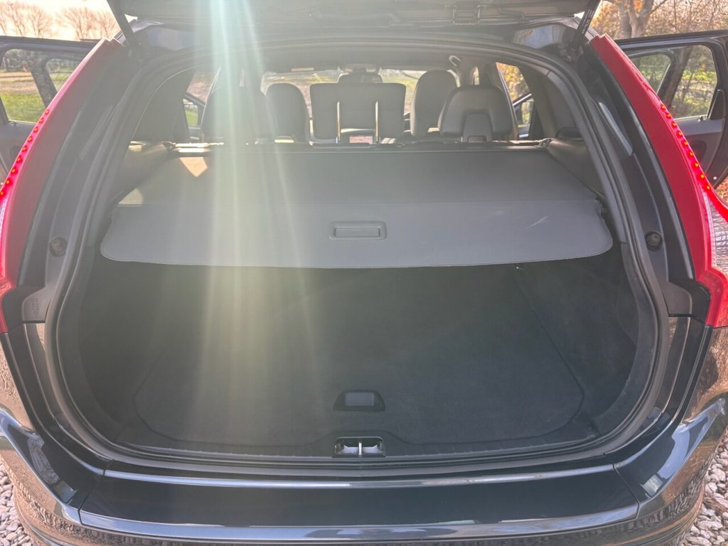 Used Volvo XC60 2017 for sale - 76783614: Photo 24