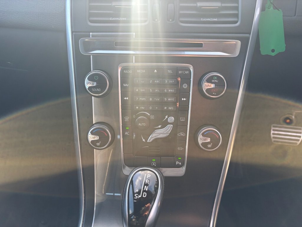 Used Volvo XC60 2017 for sale - 76783614: Photo 30