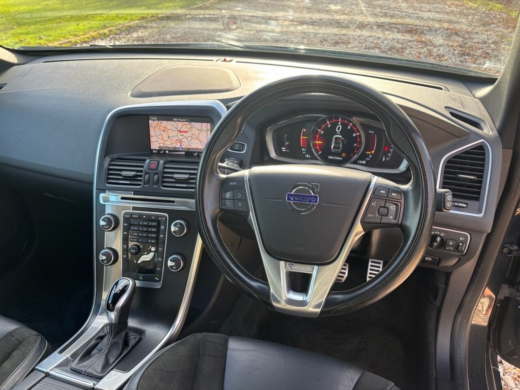 Used Volvo XC60 2017 for sale - 76783614: Photo 37