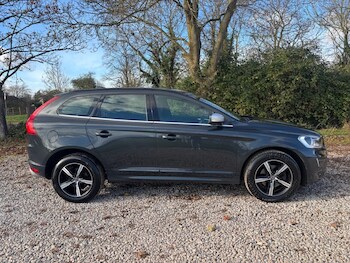 Used Volvo XC60 2017 for sale - 76783614: Photo