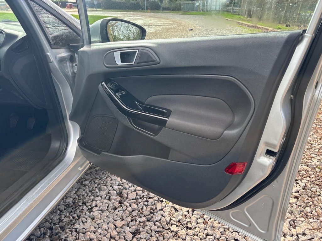 Used Ford Fiesta 2015 for sale - 77655424: Photo 28